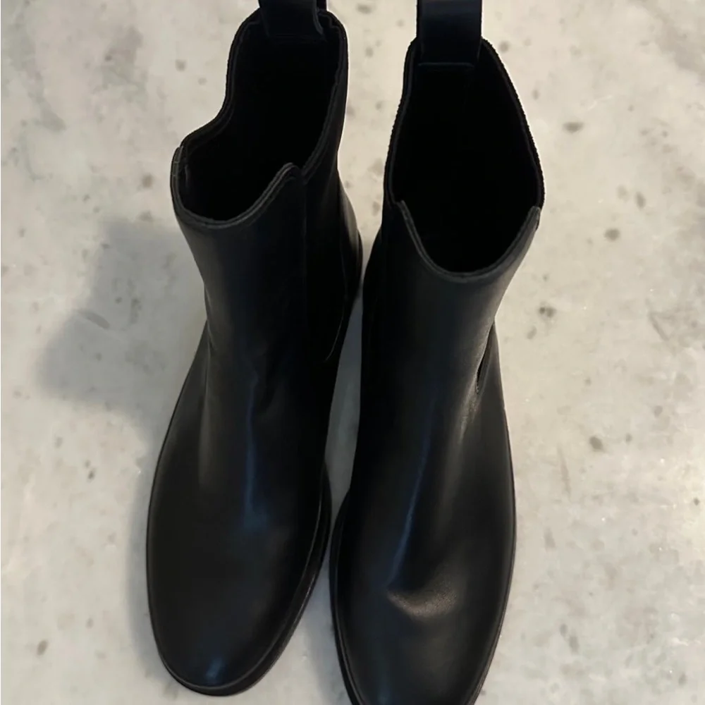 Vince Cecyl Leather Ankle Boots